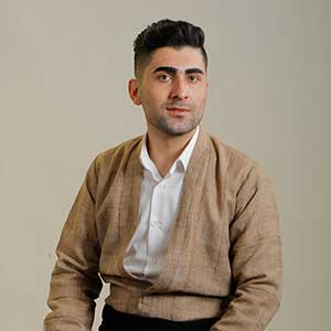 کارشناس فروش هادی شکره