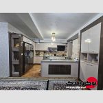 آشپزخانه ساختمان تجاری مسکونی دو نبش 83 متر روی خیابان وفایی کلتپه