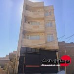 هال و پذیرایی خانه مسکونی 4 طبقه سه واحدی برروی خیابان بوکان املاک