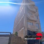هال و پذیرایی خانه مسکونی 4 طبقه سه واحدی برروی خیابان بوکان املاک
