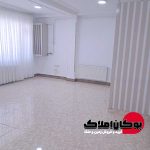 هال و پذیرایی خانه مسکونی 4 طبقه سه واحدی برروی خیابان بوکان املاک